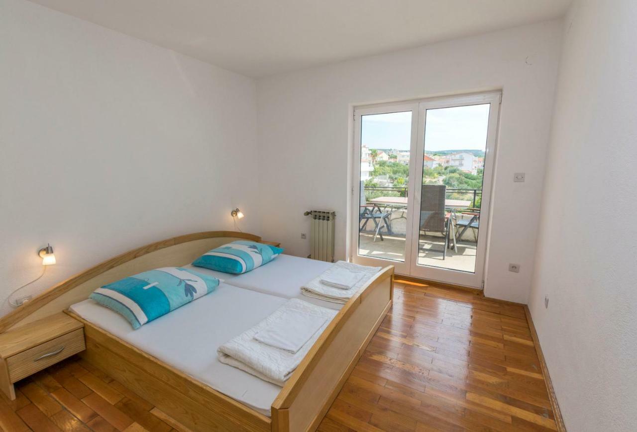 Apartments Jelka Primošten Exteriör bild